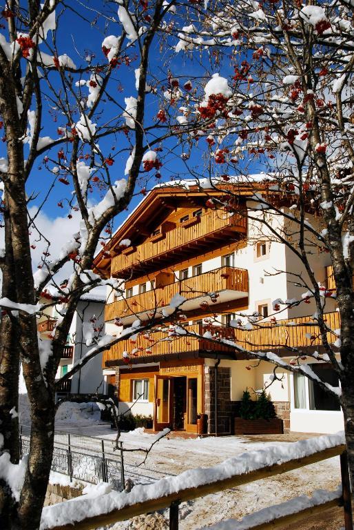 Residence Adler San Martino Di Castrozza Exterior photo